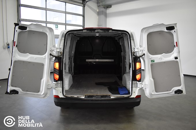 FORD Transit Custom 320 2.0 EcoBlue 136CV aut. AWD PC Furg. Trend